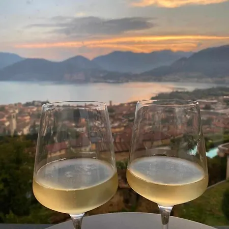 Il Cubo Di Anja Of Amazing View Pisogne